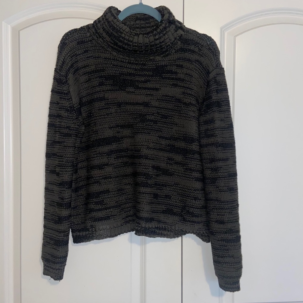 Calvin Klein Sweater